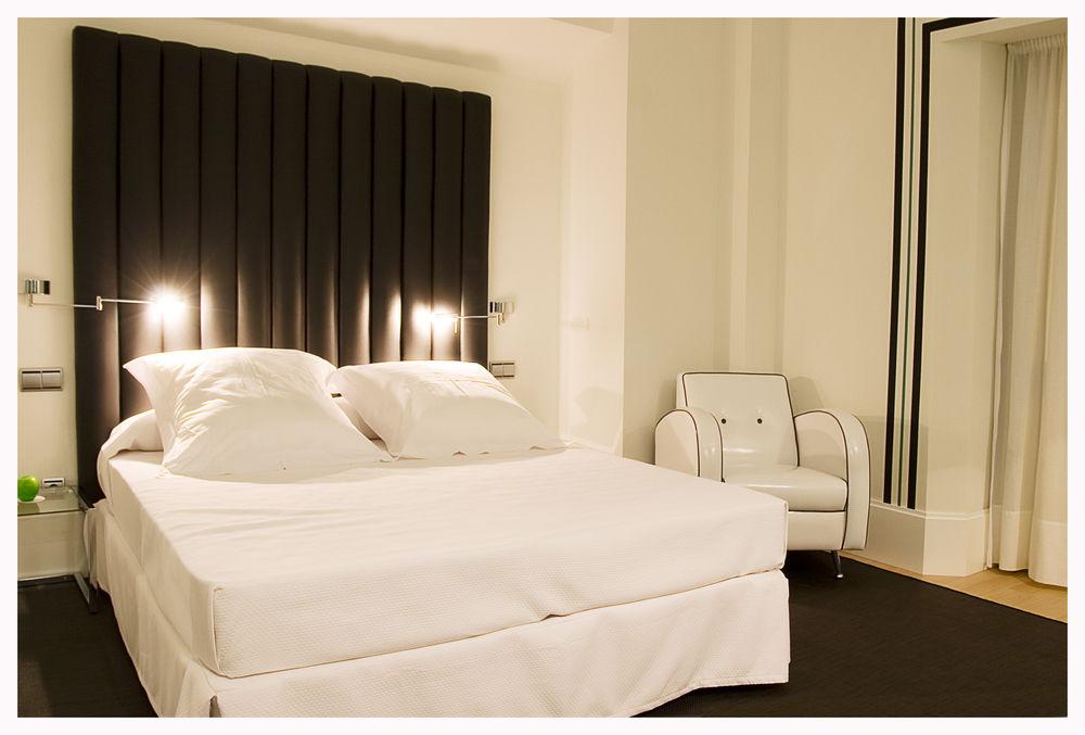 Mariposa Hotel Malaga Bagian luar foto