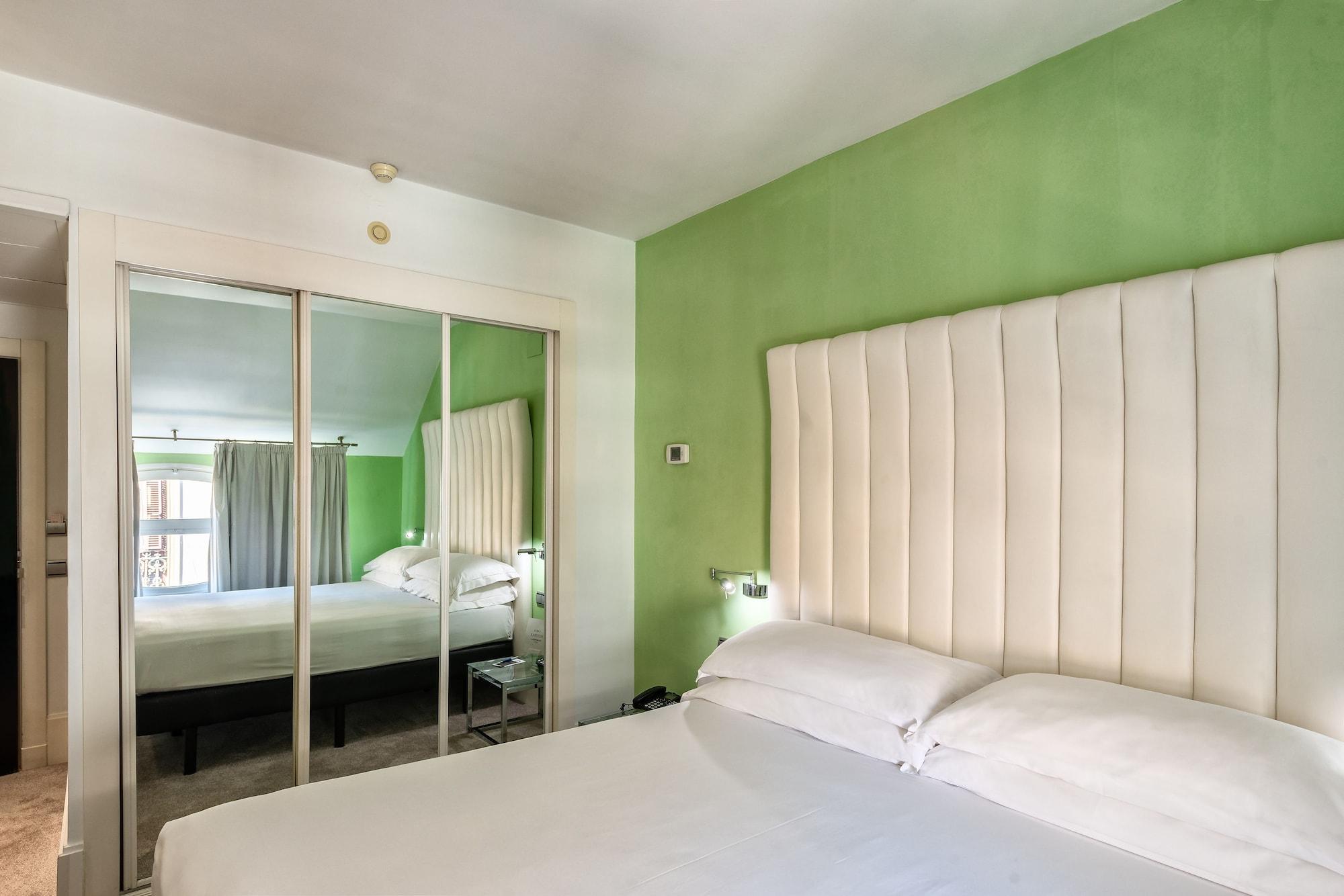 Mariposa Hotel Malaga Bagian luar foto