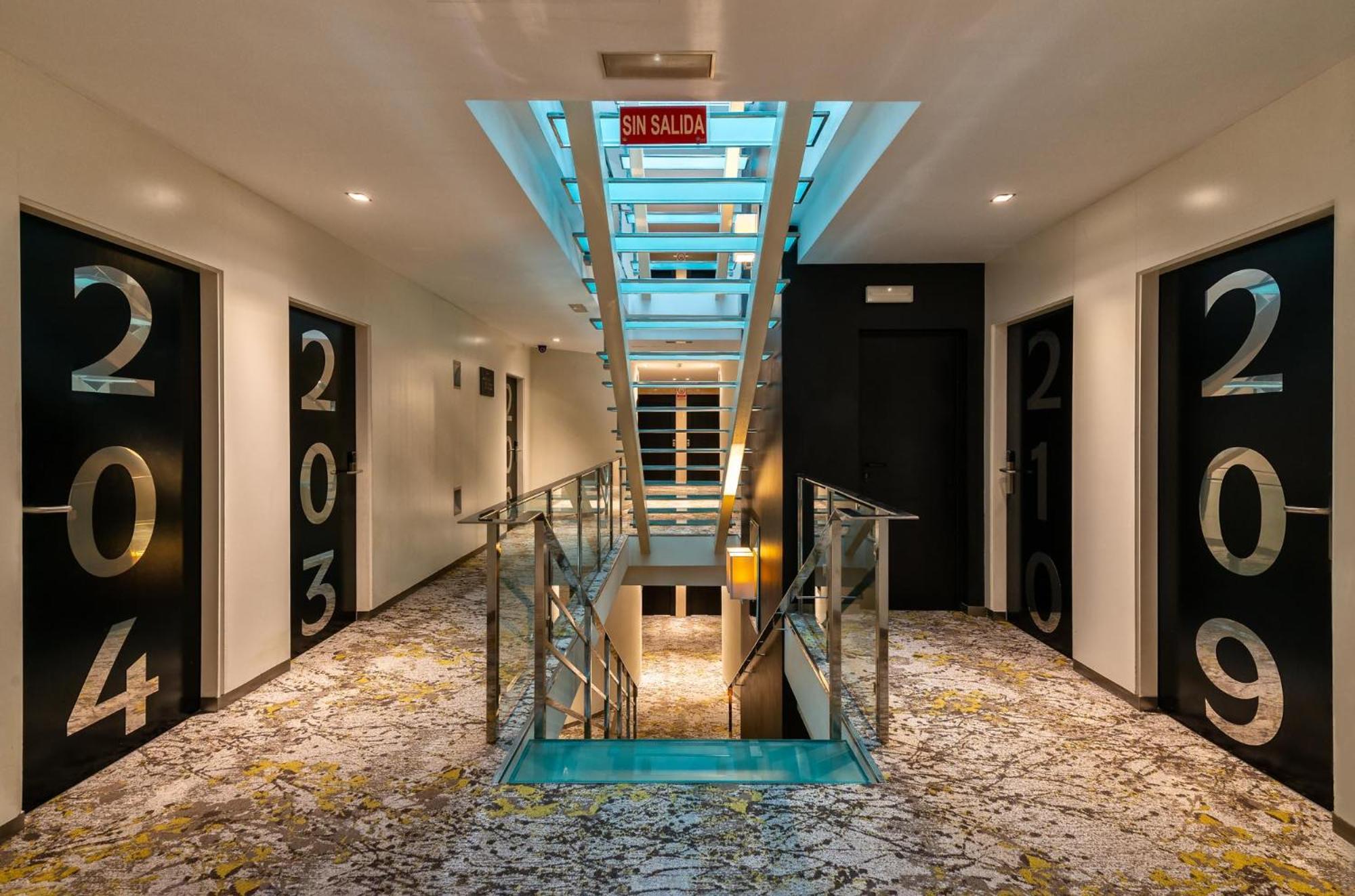Mariposa Hotel Malaga Bagian luar foto