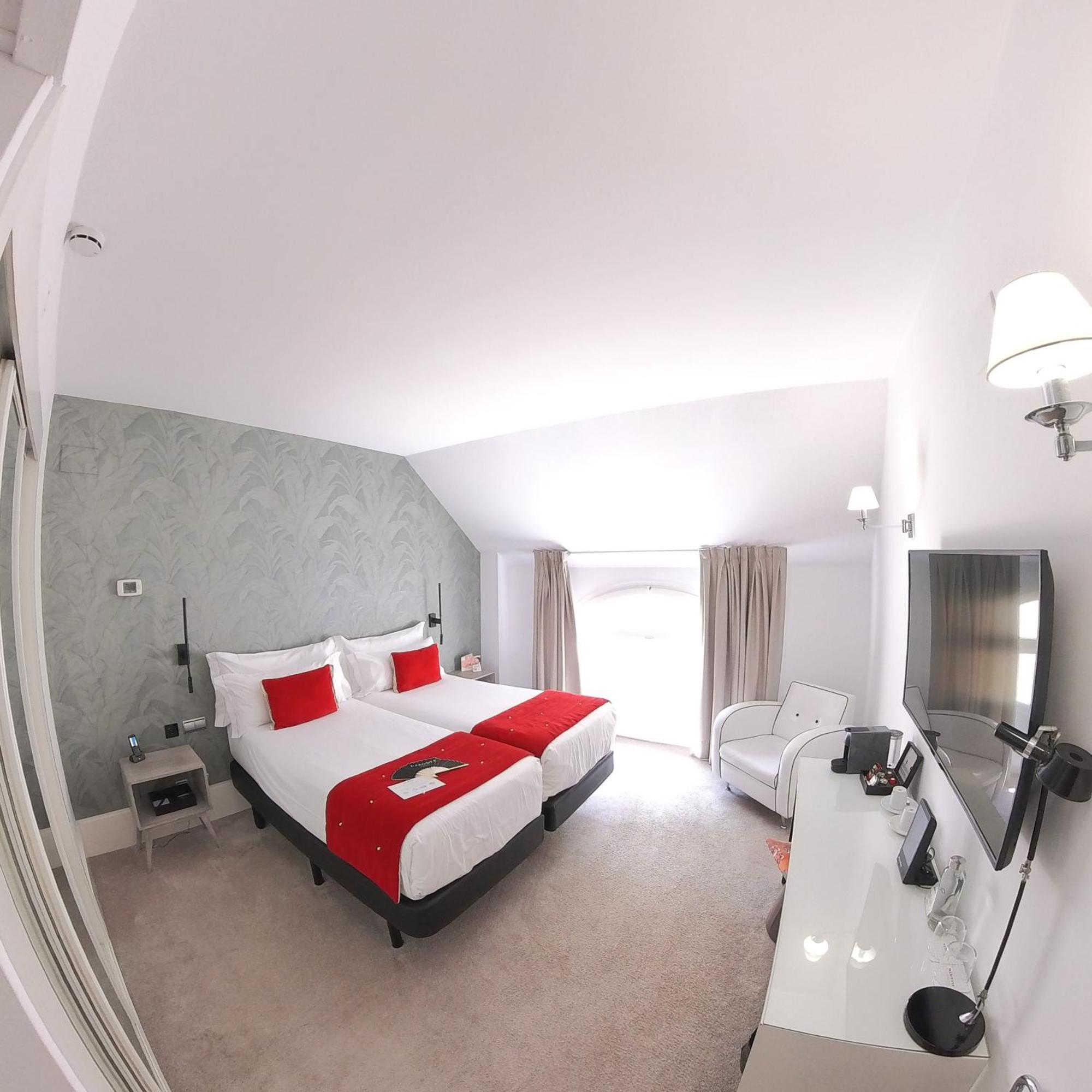 Mariposa Hotel Malaga Bagian luar foto