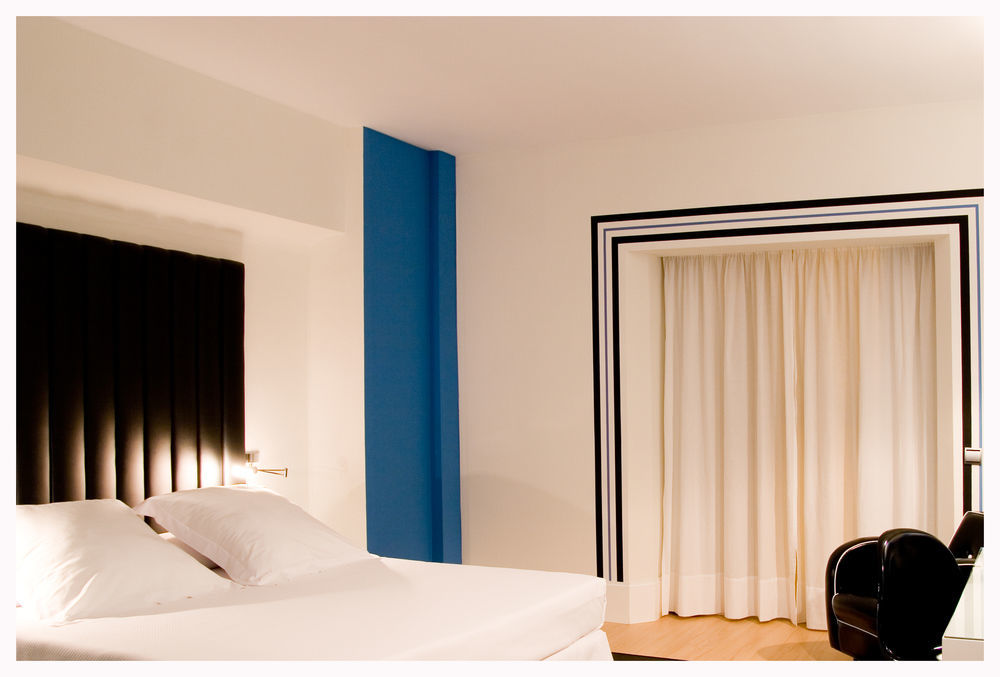 Mariposa Hotel Malaga Bagian luar foto