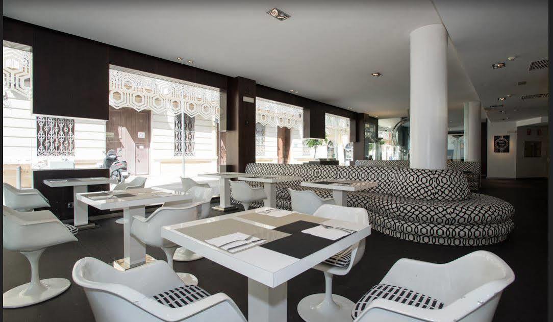 Mariposa Hotel Malaga Bagian luar foto
