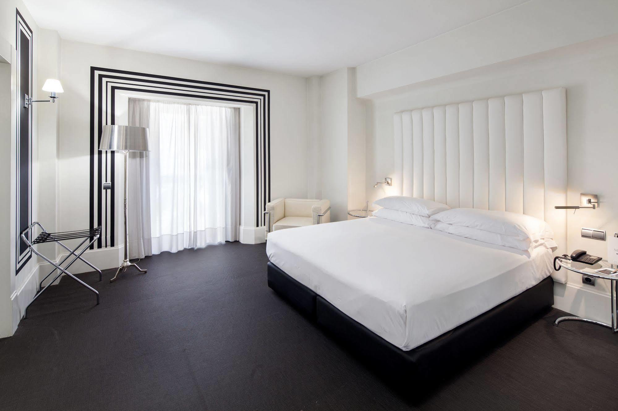 Mariposa Hotel Malaga Bagian luar foto